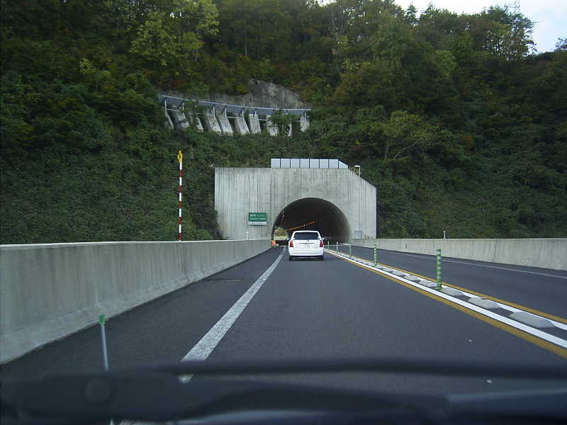 山形自動車道下り線画像ページ―（笹谷トンネル）＋月山道路 東北高規格道路実走調査会